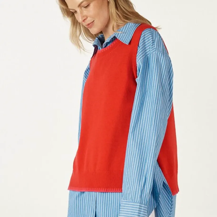 Essential Two Tone Vest - Red