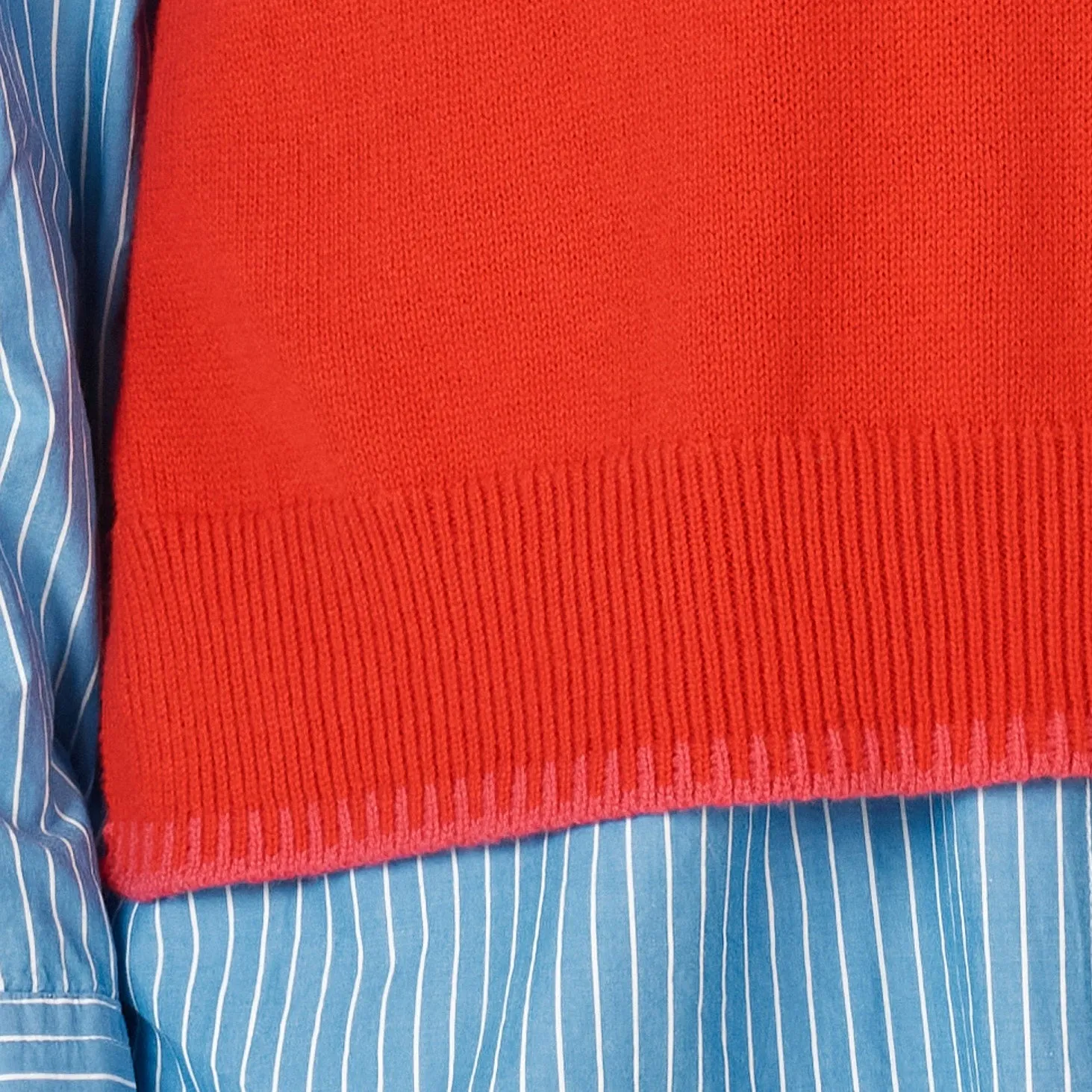 Essential Two Tone Vest - Red