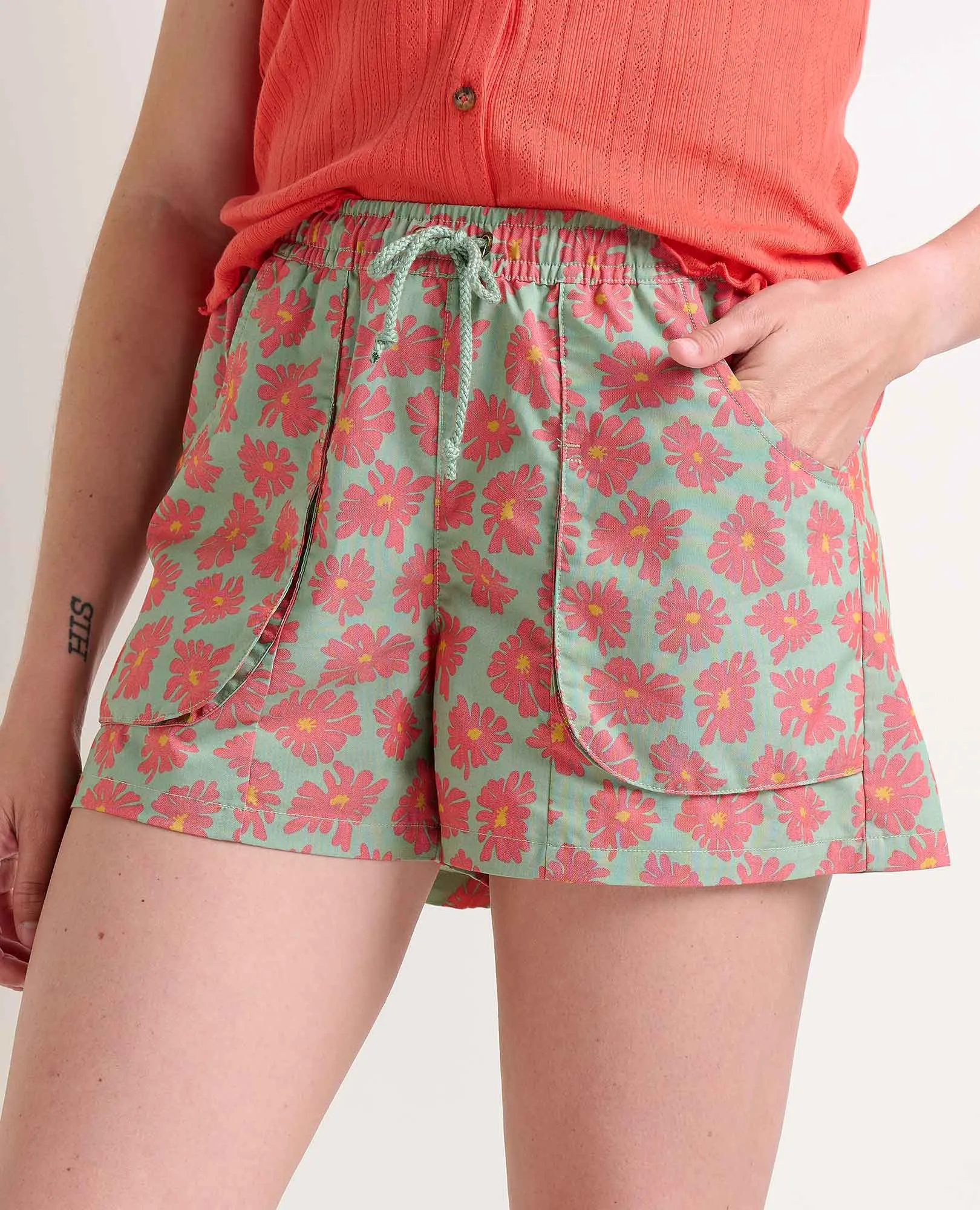 Women's Boundless Pull-On Short